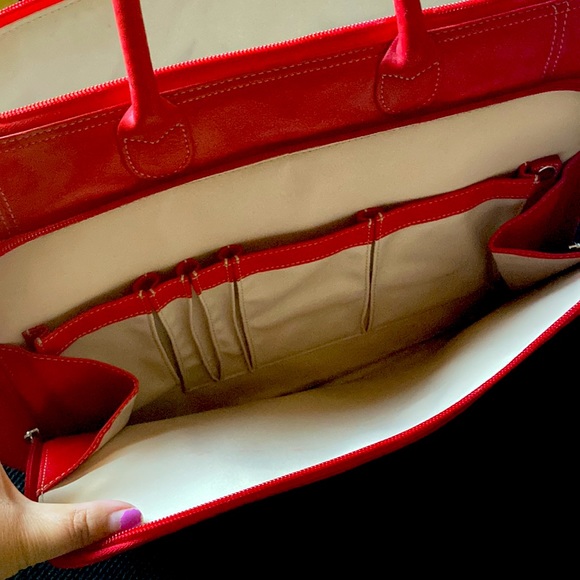 Levenger leather expandable laptop red bag - Picture 2 of 7